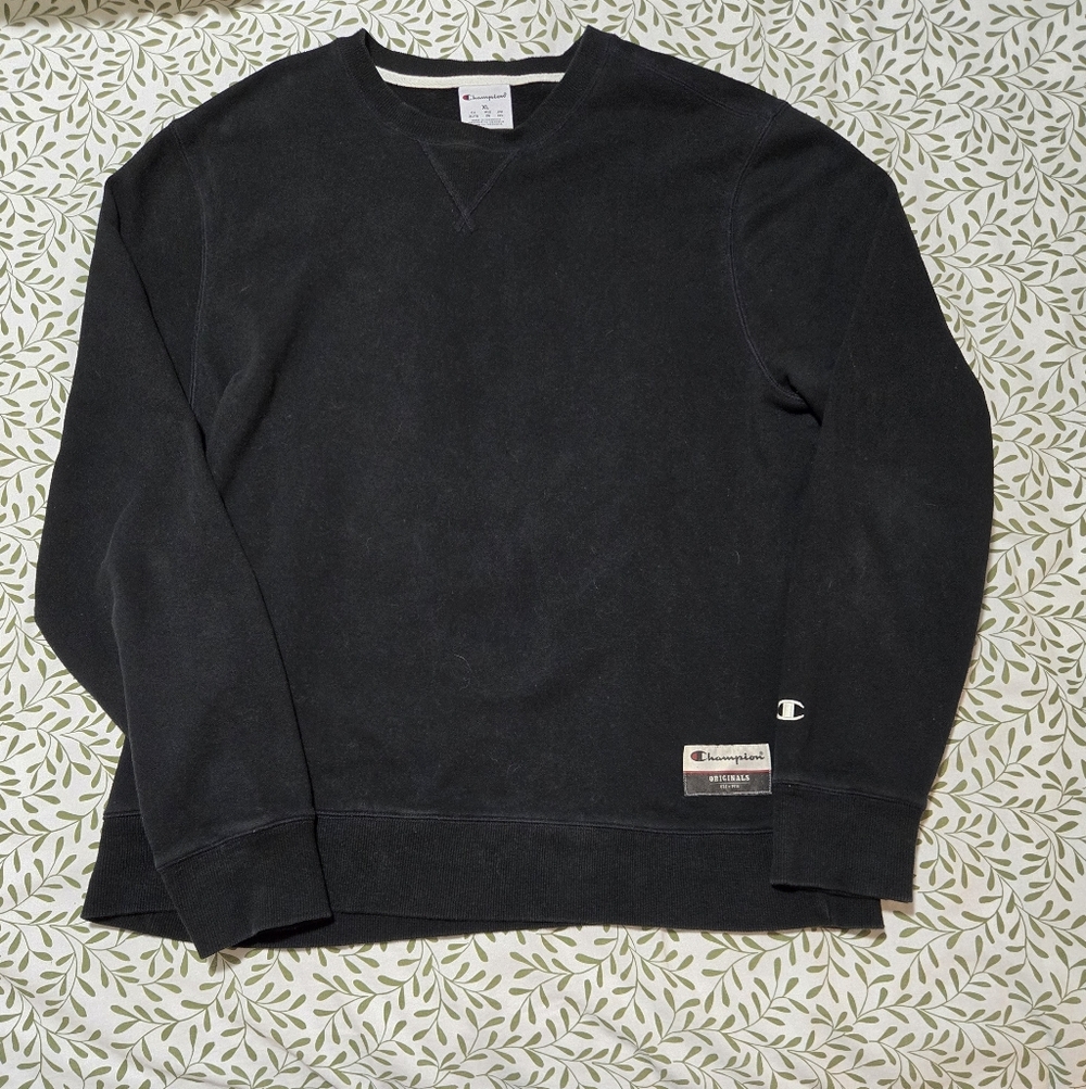 Champion Originals Men’s Black Crewneck Sweatshirt XL – Clean & Classic
